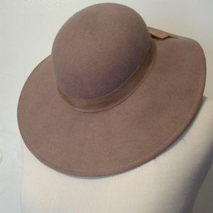 Vintage Taupe Hat. The Field Company